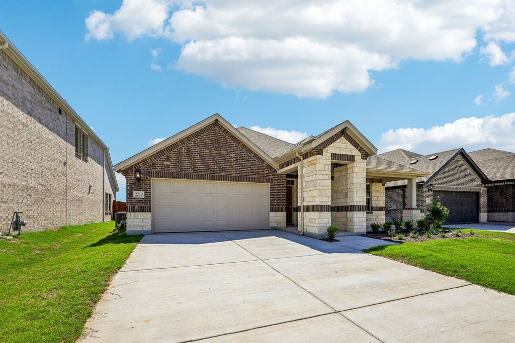 2213 Nicole Drive, Denton, TX 76208
