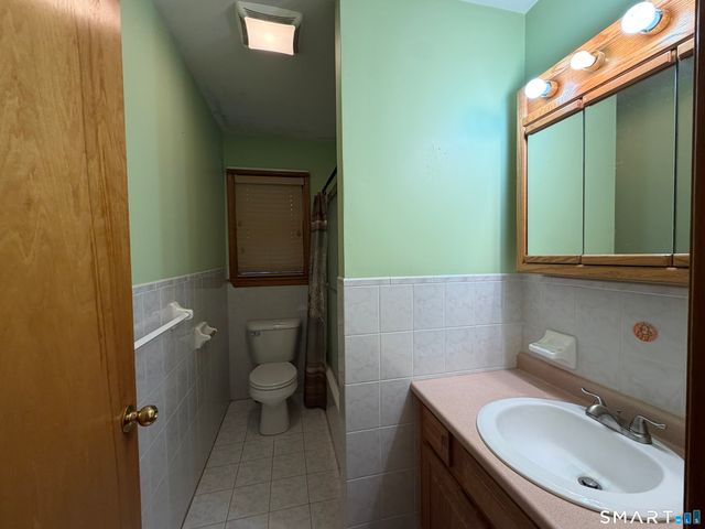 50 Lincoln Avenue 1 A Front, Danbury, CT 06810