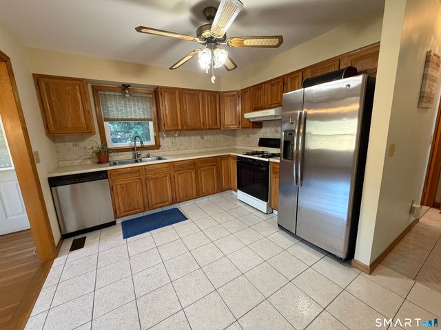 50 Lincoln Avenue 1 A Front, Danbury, CT 06810