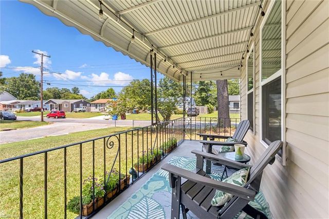 5112 Booker ST, Chesapeake, VA 23320