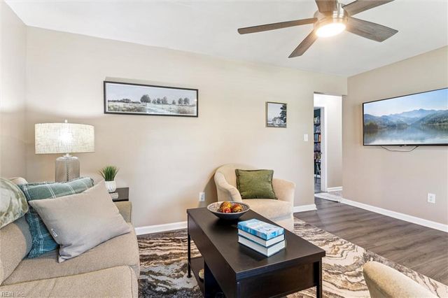 5112 Booker ST, Chesapeake, VA 23320