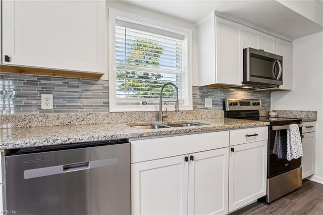 5112 Booker ST, Chesapeake, VA 23320