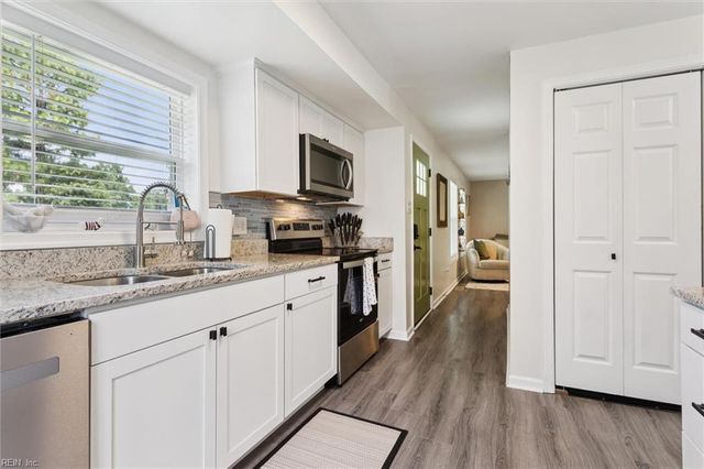 5112 Booker ST, Chesapeake, VA 23320