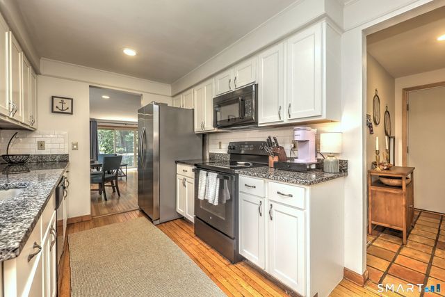 60 Engine House Road C, Stratford, CT 06614