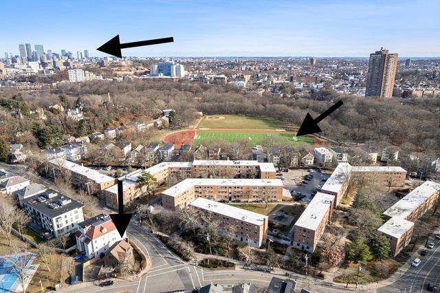 209 High St, Brookline, MA 02445