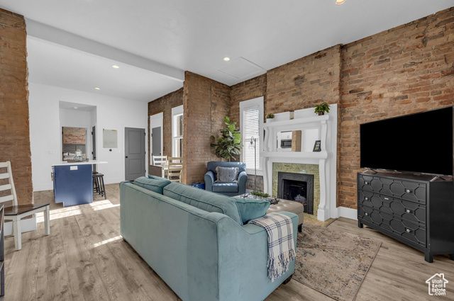 235 W 400 N, Salt Lake City, UT 84103