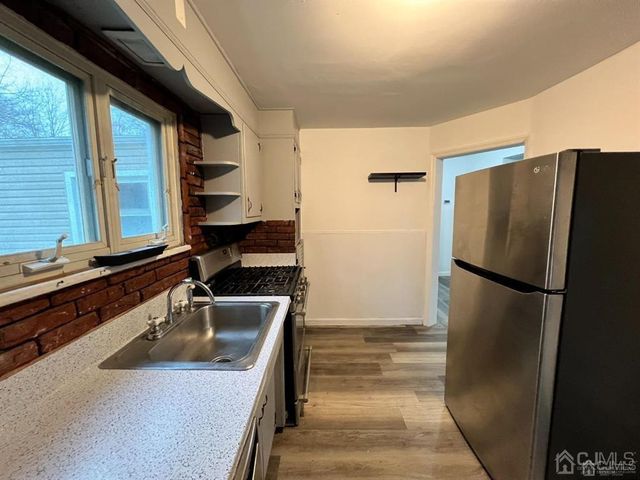 13 Sheridan Avenue, East Brunswick, NJ 08816