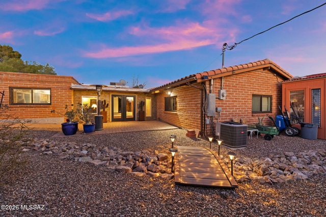 4525 N Camino Escuela, Tucson, AZ 85718