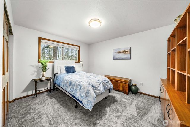 8610 Zircon Drive SW, Lakewood, WA 98498