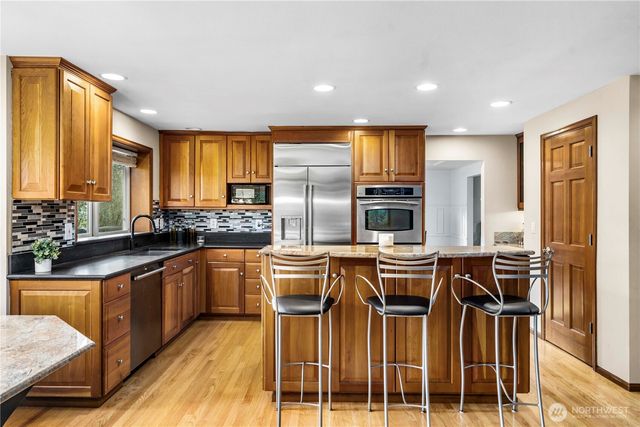 8610 Zircon Drive SW, Lakewood, WA 98498