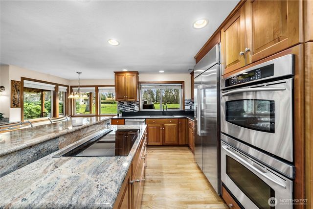 8610 Zircon Drive SW, Lakewood, WA 98498