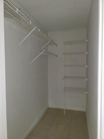 4581 W Mcnab Road 33, Pompano Beach, FL 33069