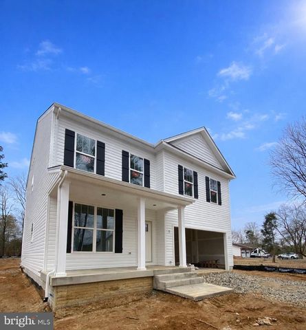 31 BLUE STONE DR, Fredericksburg, VA 22405