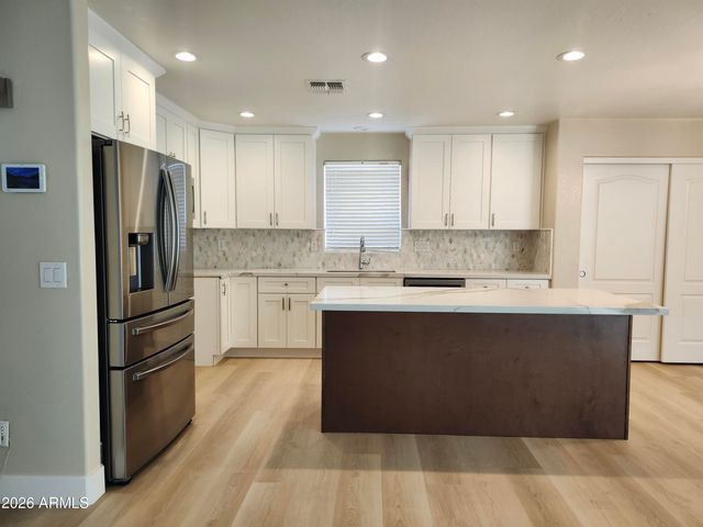 21280 N 96TH Avenue, Peoria, AZ 85382