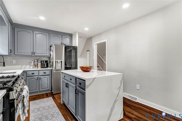 8318 Lydell Dr, Henrico, VA 23228