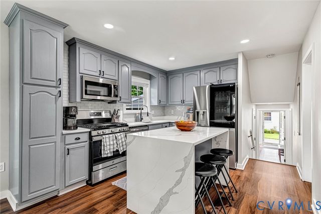 8318 Lydell Dr, Henrico, VA 23228