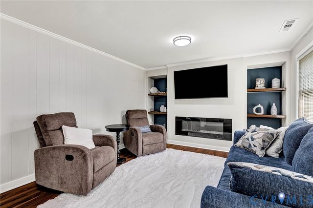 8318 Lydell Dr, Henrico, VA 23228