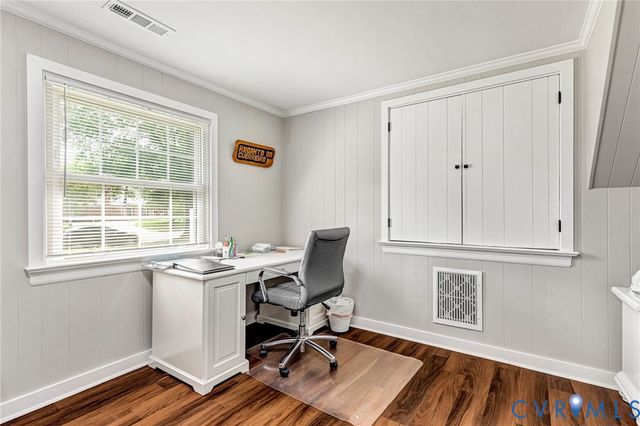 8318 Lydell Dr, Henrico, VA 23228