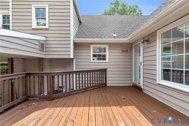 8318 Lydell Dr, Henrico, VA 23228