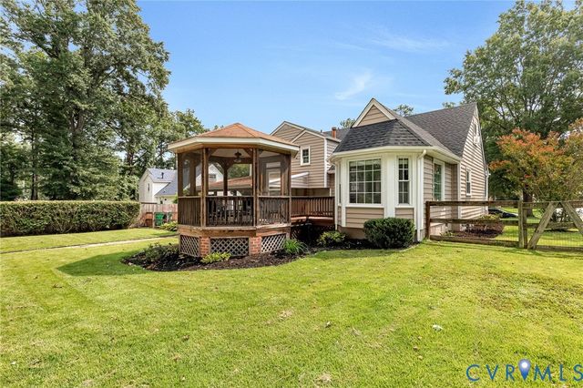 8318 Lydell Dr, Henrico, VA 23228