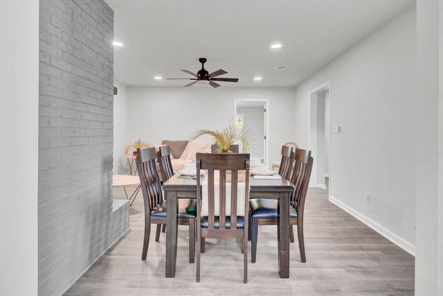 200 Roosevelt Drive, Saint Stephen, SC 29479