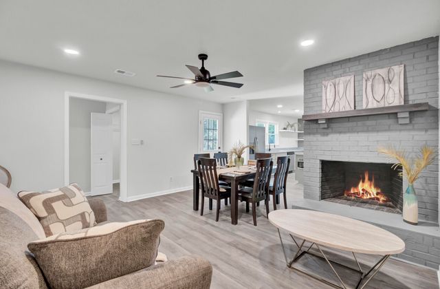 200 Roosevelt Drive, Saint Stephen, SC 29479