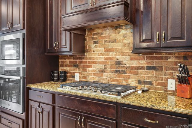 30814 Silverado Spur, Bulverde, TX 78163