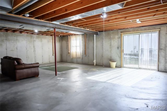 2289 Pine Lake Loop, Gray Summit, MO 63039