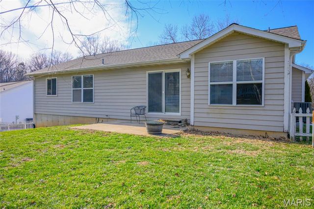 2289 Pine Lake Loop, Gray Summit, MO 63039