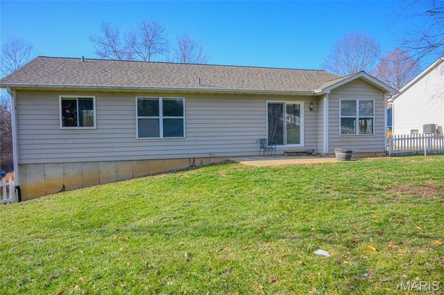 2289 Pine Lake Loop, Gray Summit, MO 63039