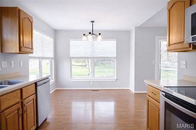 2289 Pine Lake Loop, Gray Summit, MO 63039