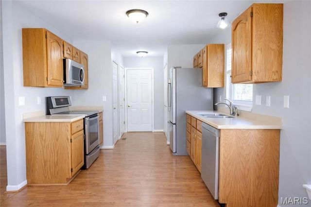 2289 Pine Lake Loop, Gray Summit, MO 63039