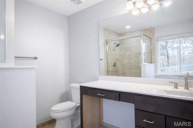 2289 Pine Lake Loop, Gray Summit, MO 63039