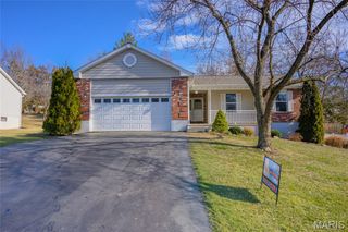 2289 Pine Lake Loop, Gray Summit, MO 63039