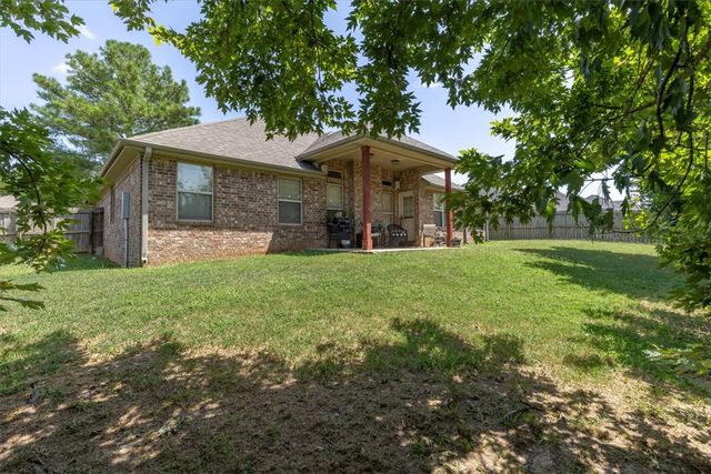 1831 Spring Creek Avenue, Springdale, AR 72764