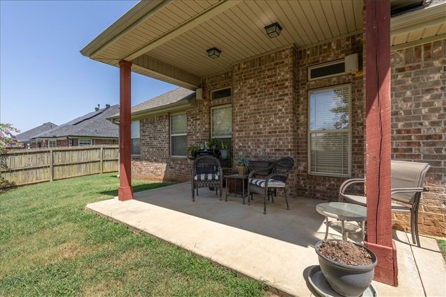 1831 Spring Creek Avenue, Springdale, AR 72764