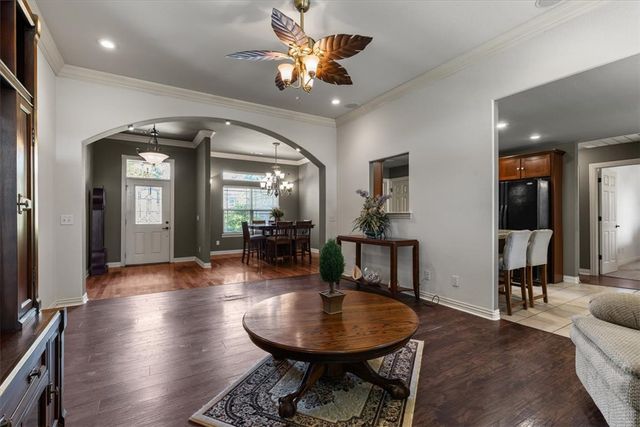 1831 Spring Creek Avenue, Springdale, AR 72764