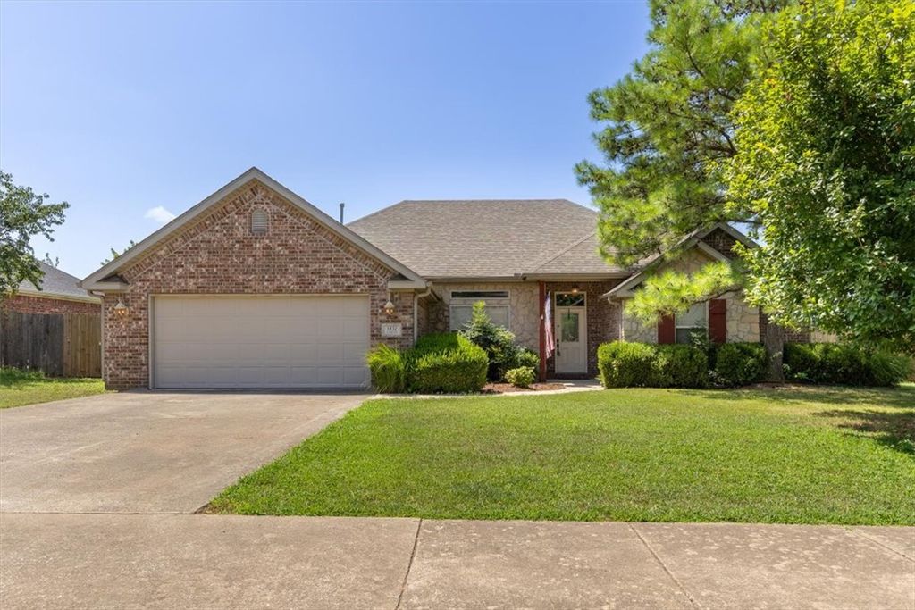 1831 Spring Creek Avenue, Springdale, AR 72764