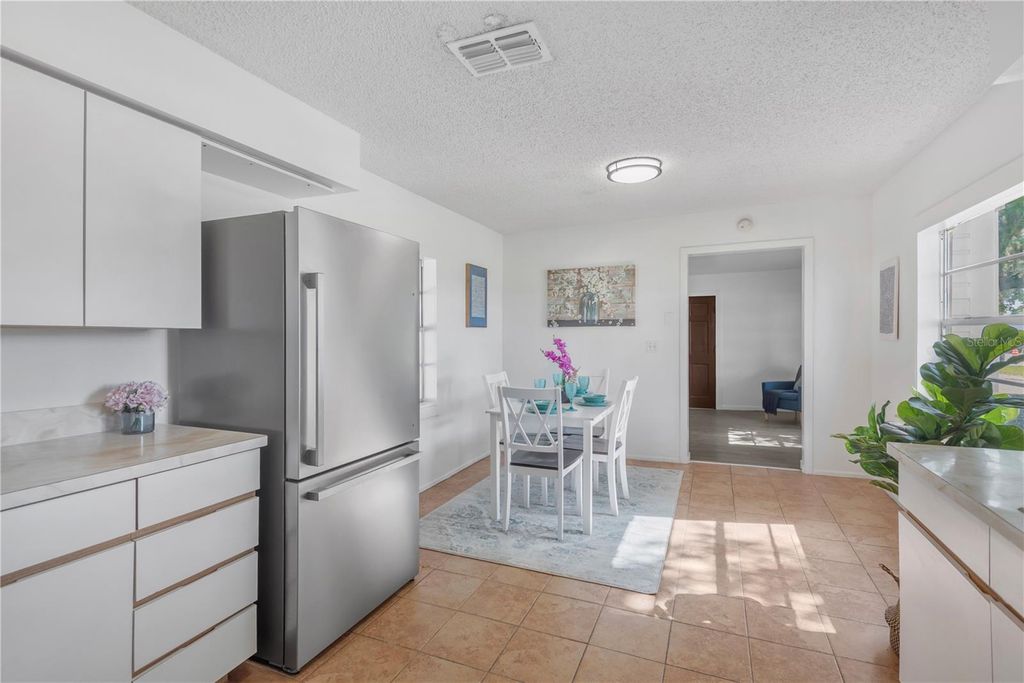 Image 11 of property listing at 216 LANGFORD STREET NW, Fort Meade, FL 33841