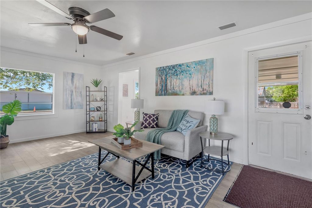 Image 15 of property listing at 216 LANGFORD STREET NW, Fort Meade, FL 33841