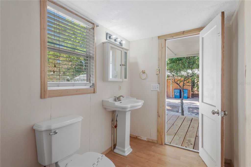 Image 20 of property listing at 216 LANGFORD STREET NW, Fort Meade, FL 33841