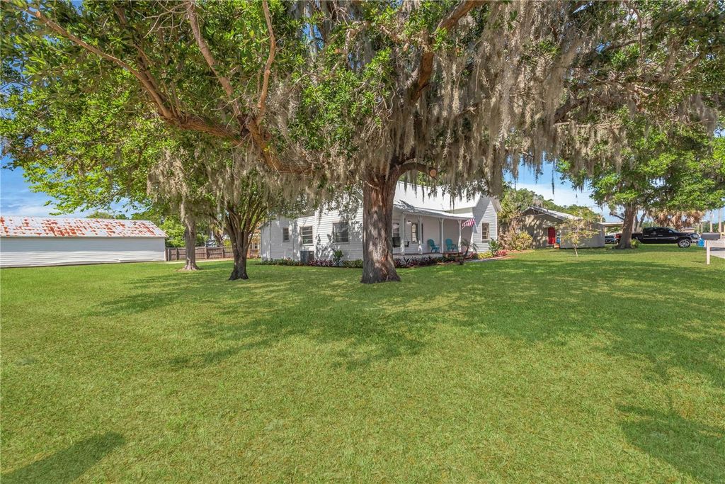 Image 21 of property listing at 216 LANGFORD STREET NW, Fort Meade, FL 33841