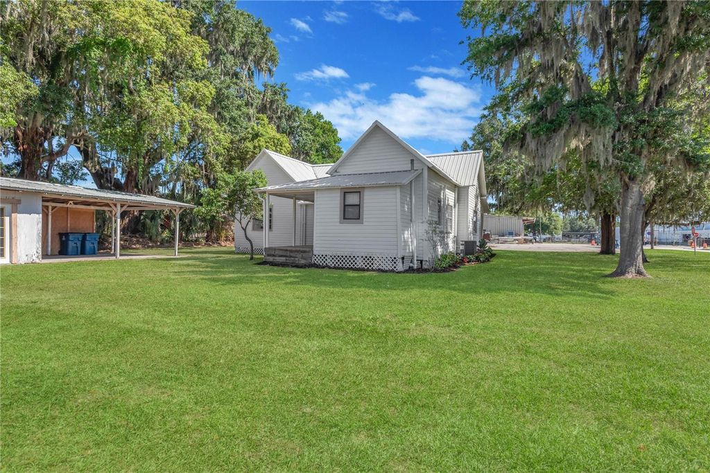 Image 22 of property listing at 216 LANGFORD STREET NW, Fort Meade, FL 33841