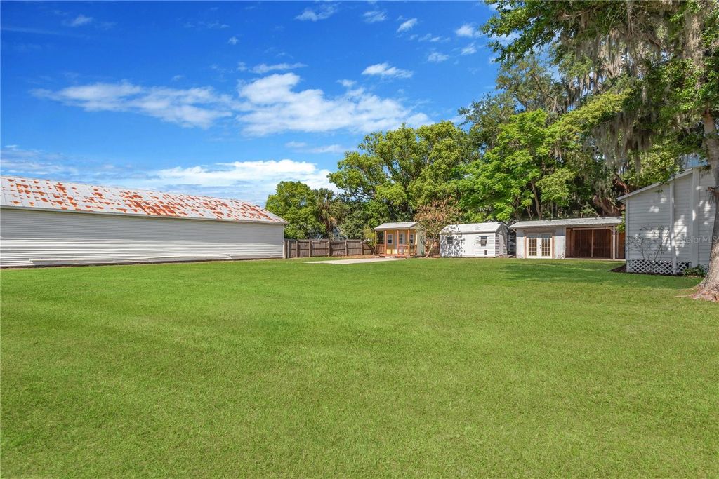 Image 24 of property listing at 216 LANGFORD STREET NW, Fort Meade, FL 33841