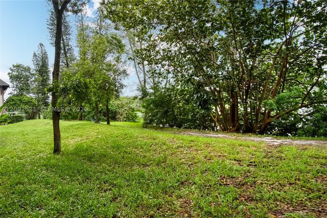 3720 Inverrary Dr 1M, Lauderhill, FL 33319
