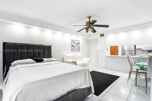 3720 Inverrary Dr 1M, Lauderhill, FL 33319