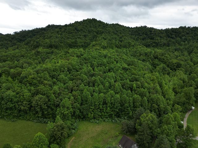 9999 King Fork Road, Barbourville, KY 40906