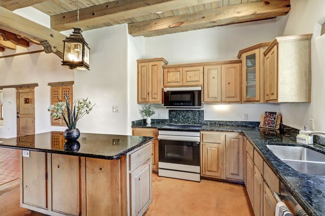 4900 Guadalupe Trail NW, Albuquerque, NM 87107