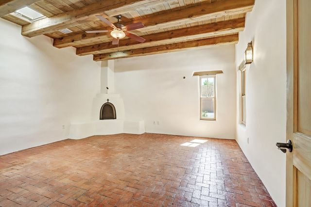 4900 Guadalupe Trail NW, Albuquerque, NM 87107