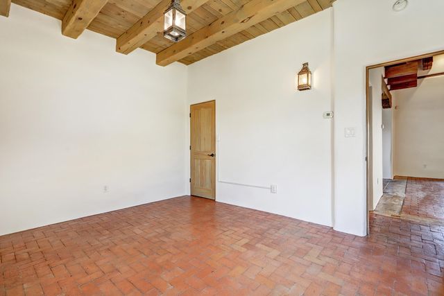 4900 Guadalupe Trail NW, Albuquerque, NM 87107